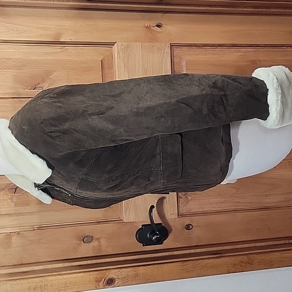 NWOT Wilson's Suede Leather Ranchers Jacket w/ Faux Fur - Picture 8 of 16